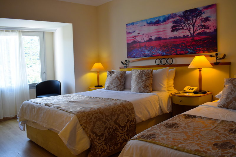 Roseira Beach Resort 12