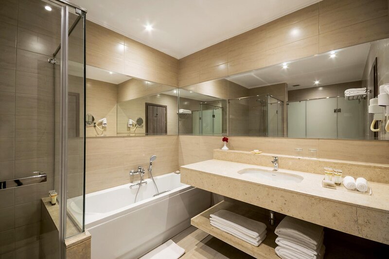 Steigenberger Alcazar 83