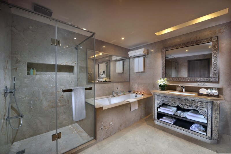 Steigenberger Alcazar 70