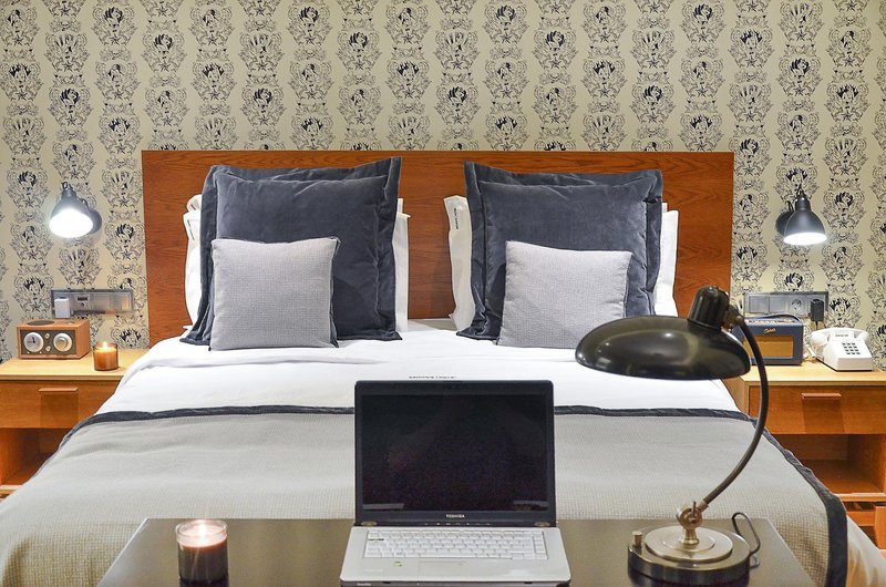 Brown's Central Hotel 2