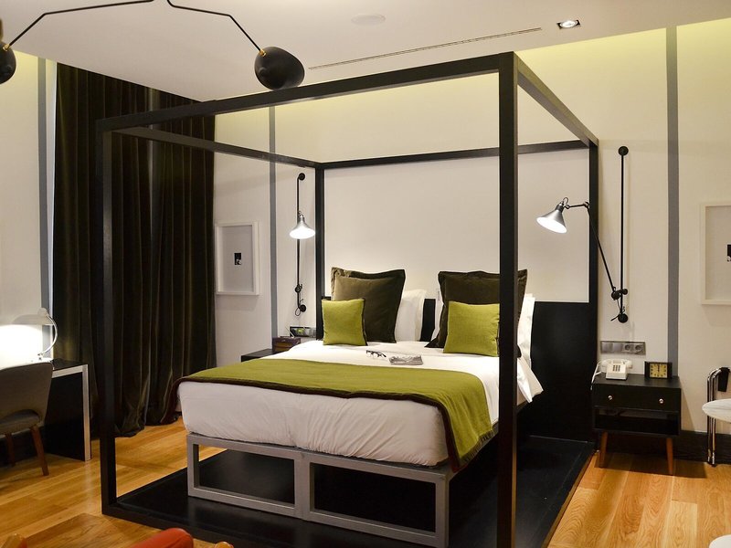 Brown's Central Hotel 25