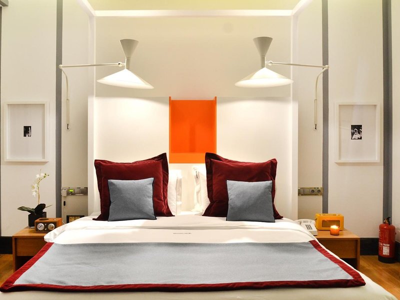 Brown's Central Hotel 32