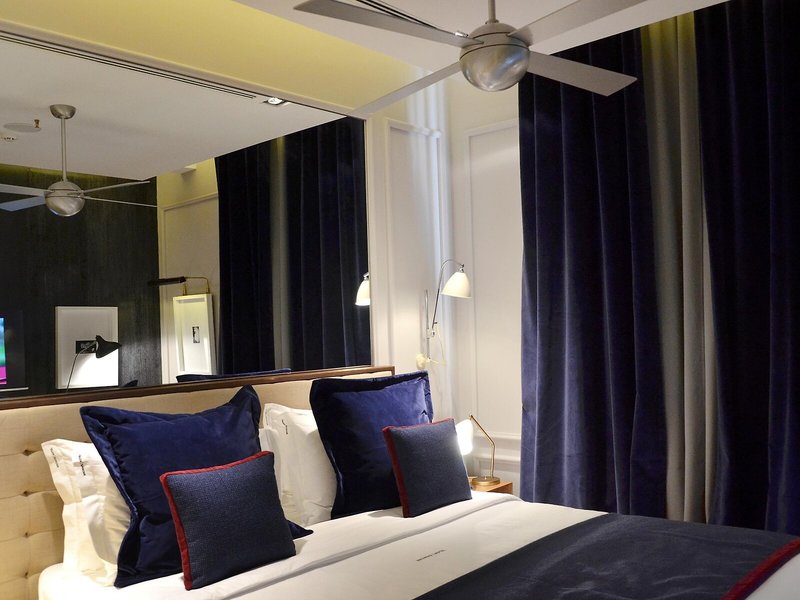 Brown's Central Hotel 48