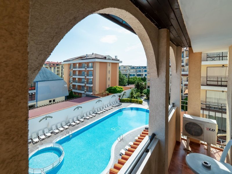 Hotel Rose Village 9
