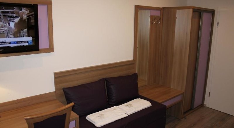 Slamba Hostel