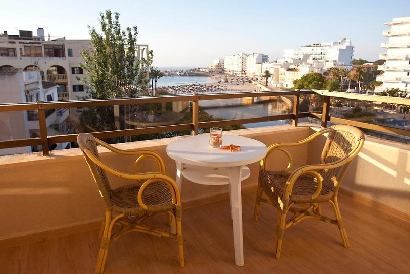 Playamar Apartments 11