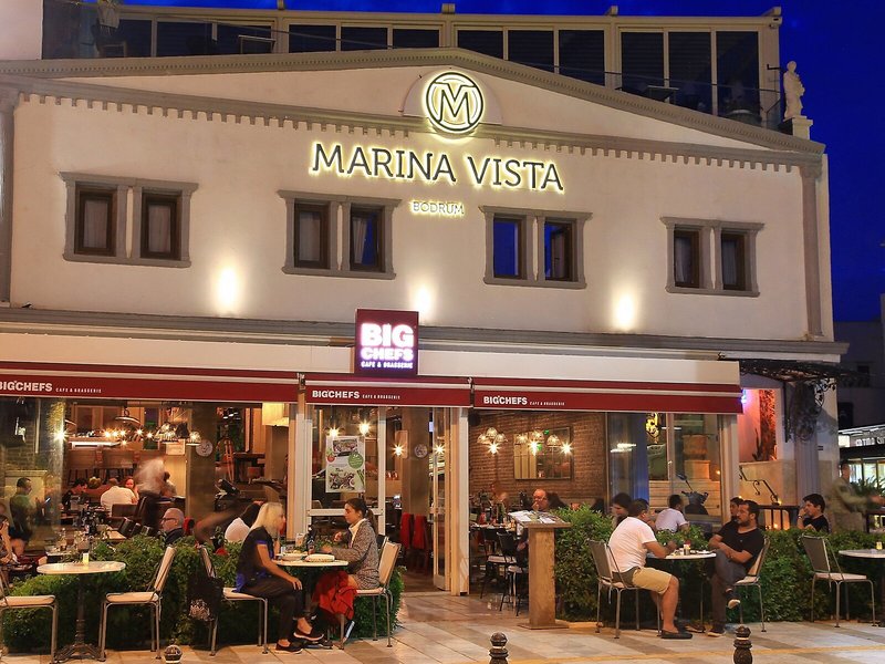 Marina Vista 25