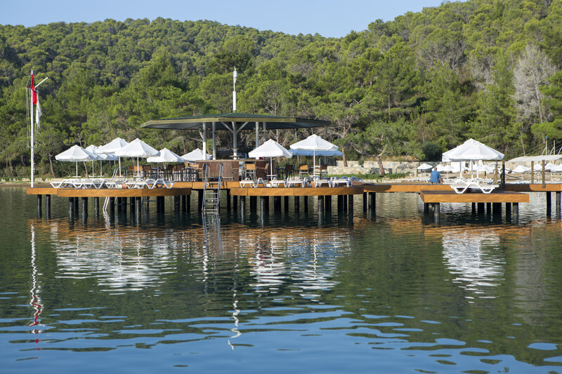 Green Bay Resort & Spa 9