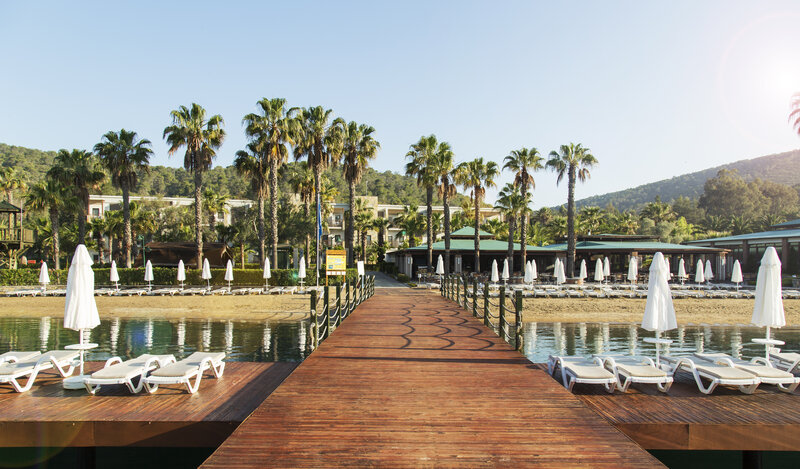 Green Bay Resort & Spa 13