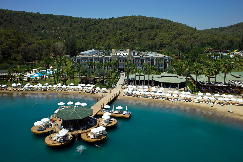 Green Bay Resort & Spa 28