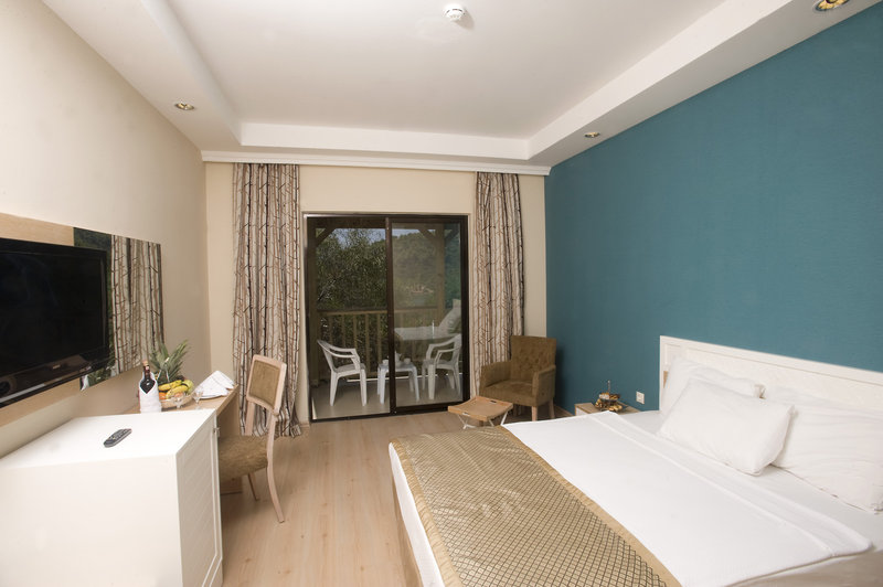 Green Bay Resort & Spa 3