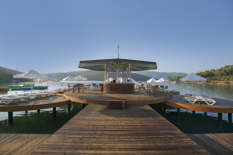 Green Bay Resort & Spa 11