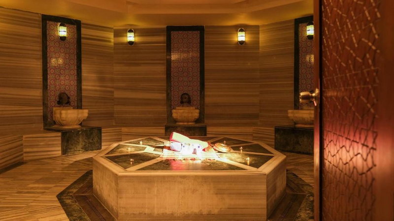 Green Bay Resort & Spa 13