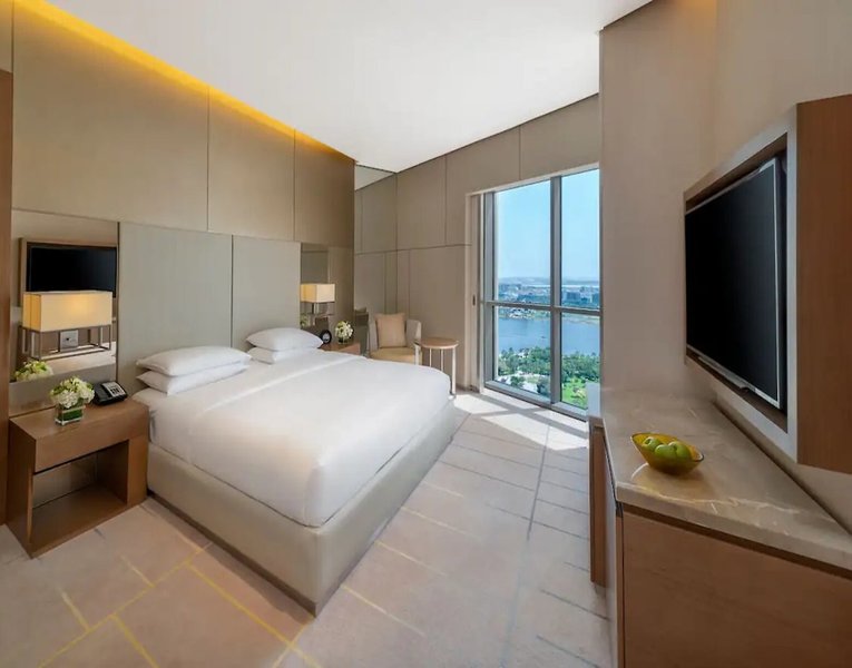 Hyatt Regency Dubai Creek Heights 13