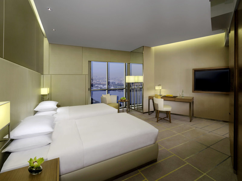 Hyatt Regency Dubai Creek Heights 4