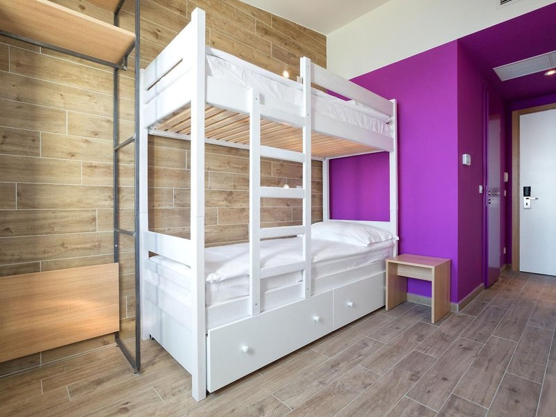 Hostel Link 24