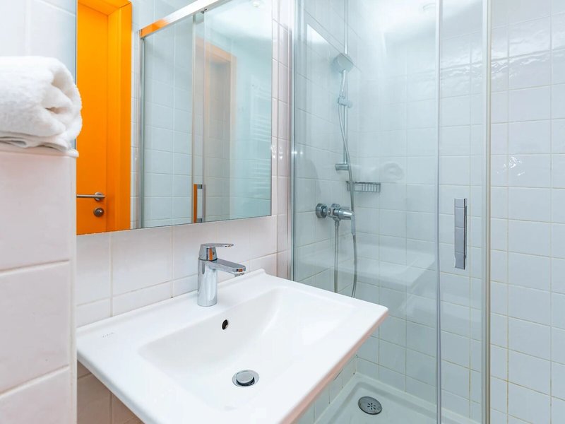 Hostel Link 27