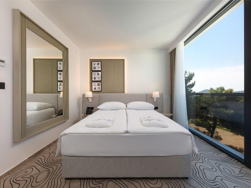 SeeSea Hotel 26