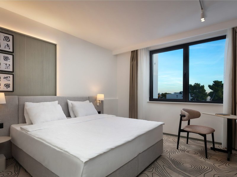 SeeSea Hotel 37