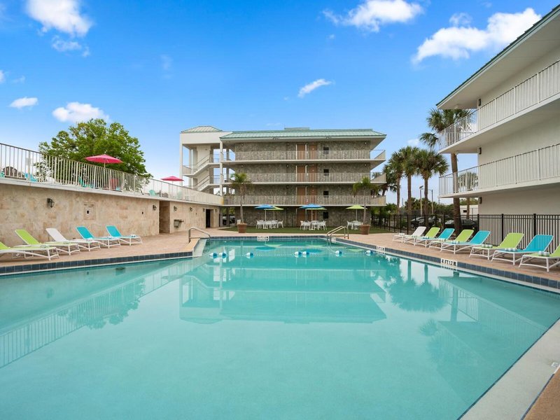 Park Royal Orlando 8
