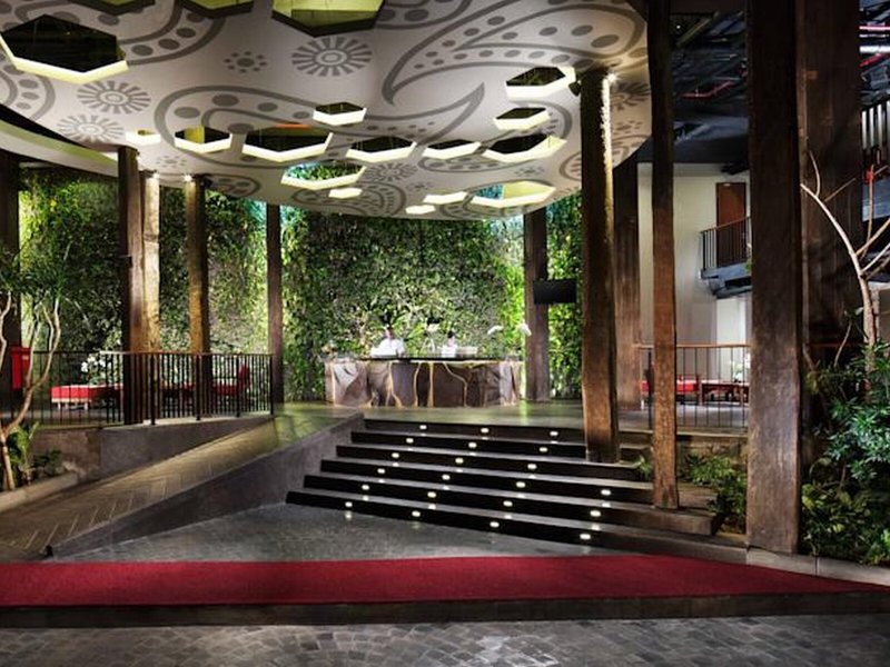 Sun Island Hotel & Spa Legian 2