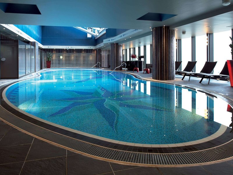 The Yokohama Bay Hotel Tokyu 9