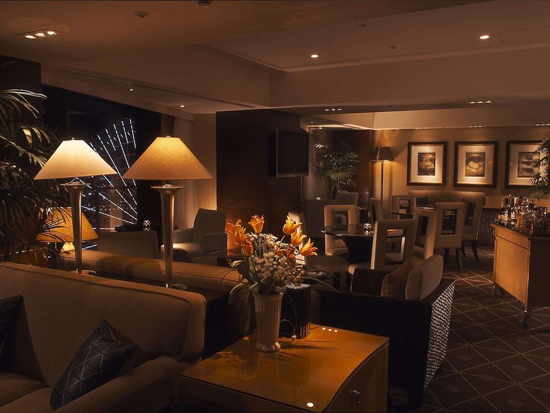 The Yokohama Bay Hotel Tokyu 10