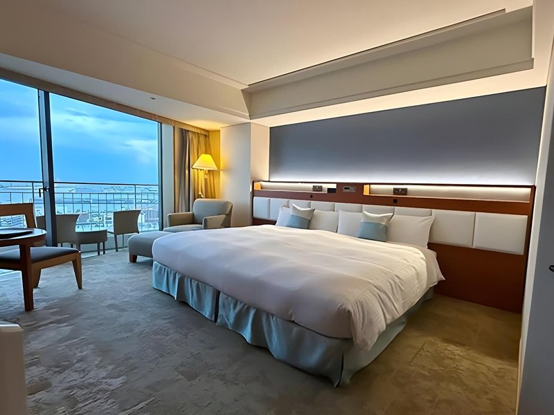 The Yokohama Bay Hotel Tokyu 32