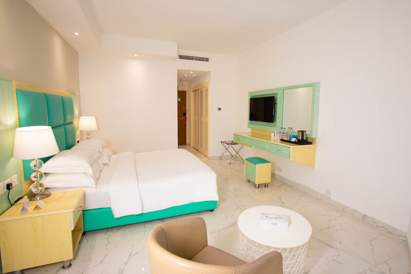 BM Beach Hotel 11