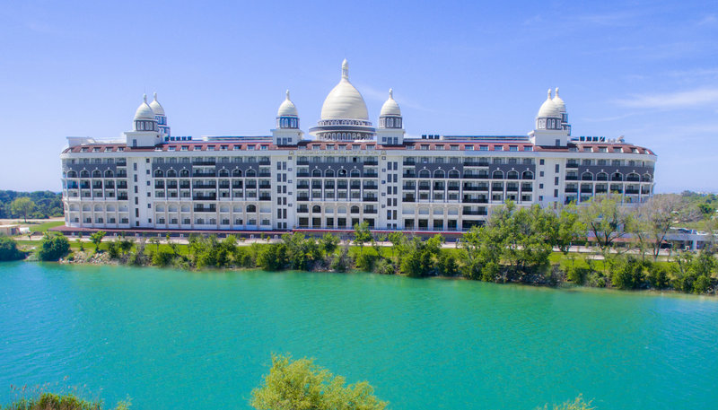 Diamond Premium Hotel & Spa 2