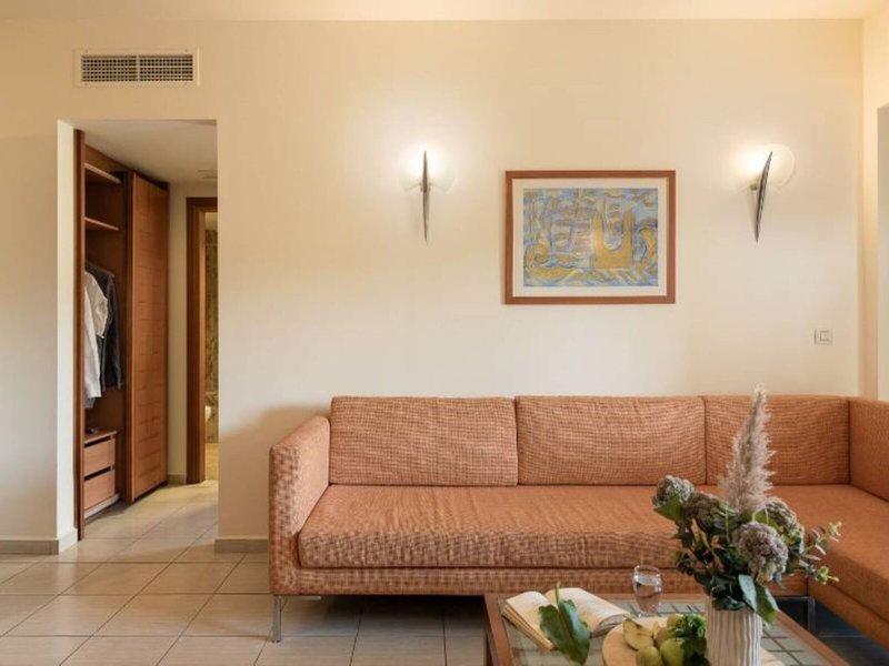 Cretan Dream Royal 23