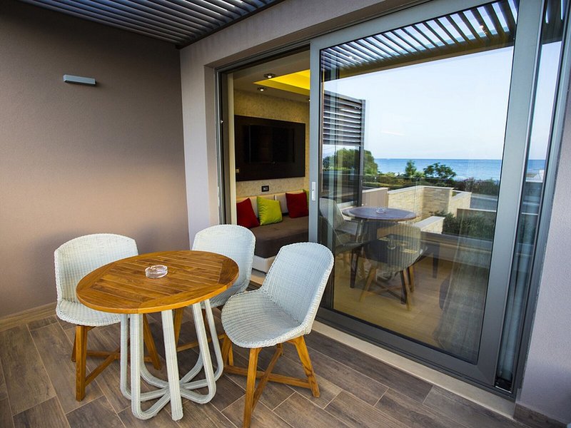 Cretan Dream Royal 33