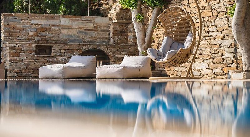 Blue Bay Hotel
