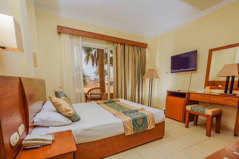 Royal Star Empire Beach Resort 3