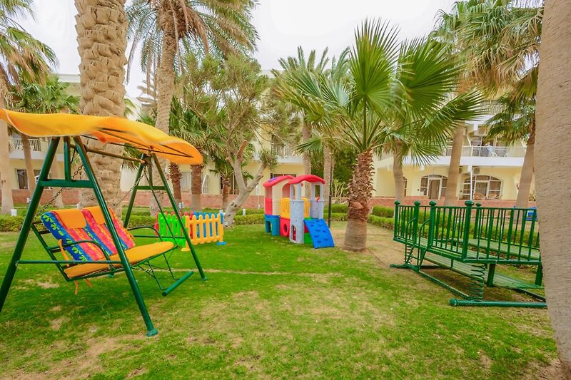 Royal Star Empire Beach Resort 5