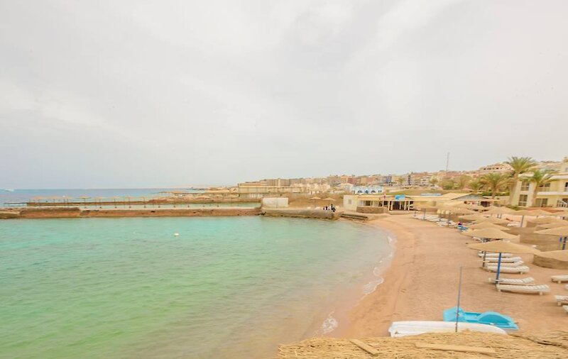 Royal Star Empire Beach Resort 7