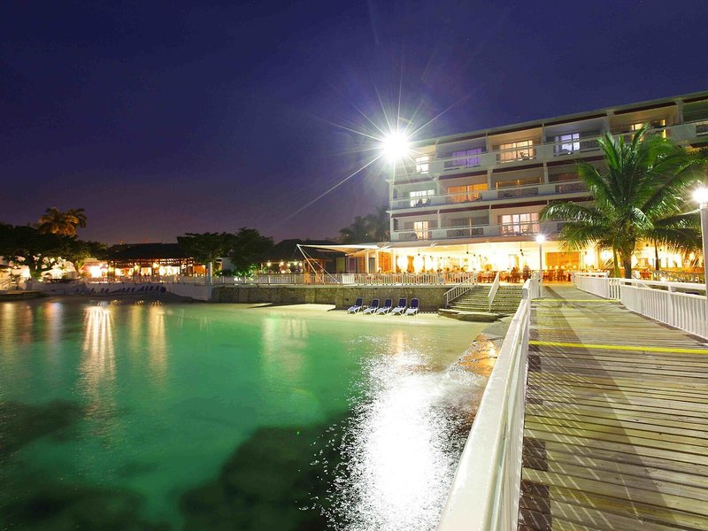 Grand Decameron Montego Beach, A Trademark All Inclusive 4