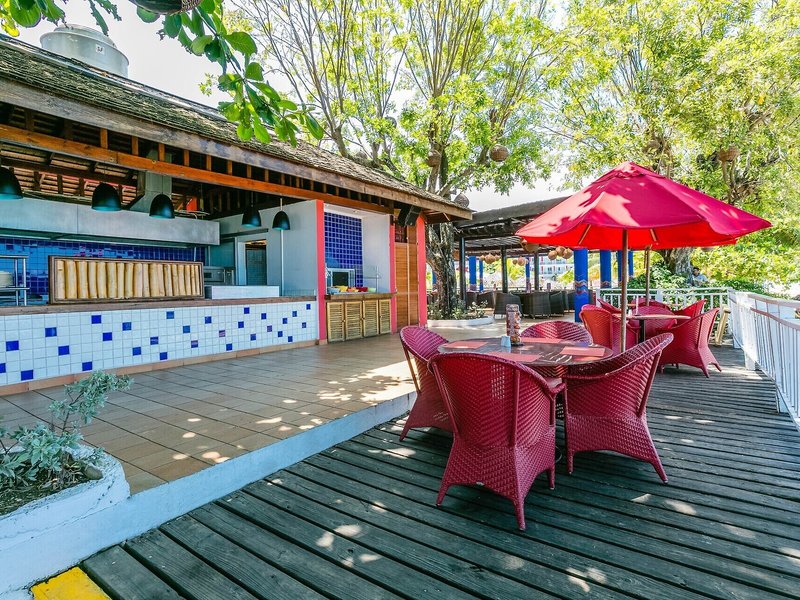 Grand Decameron Montego Beach, A Trademark All Inclusive 5