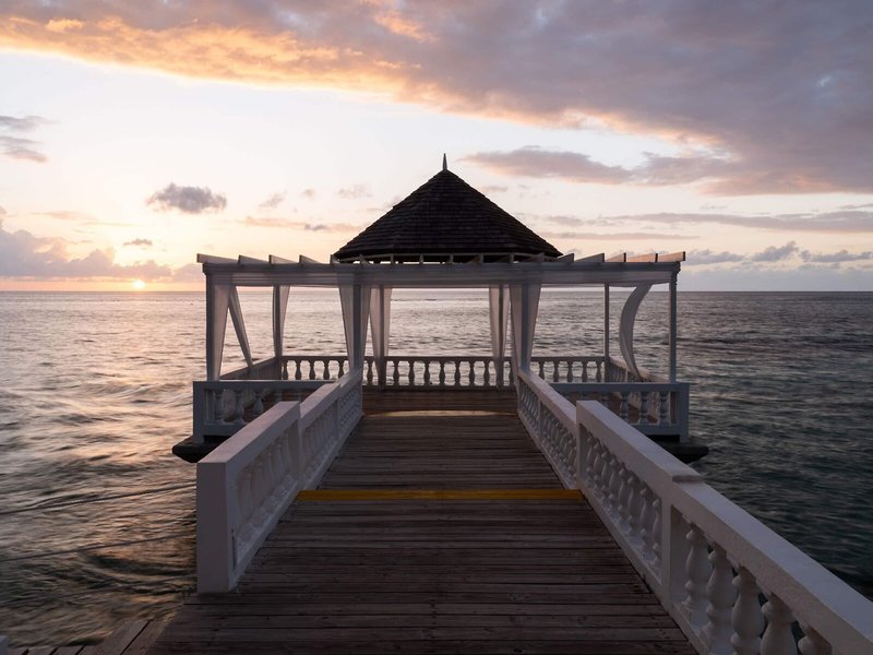 Grand Decameron Montego Beach, A Trademark All Inclusive 7