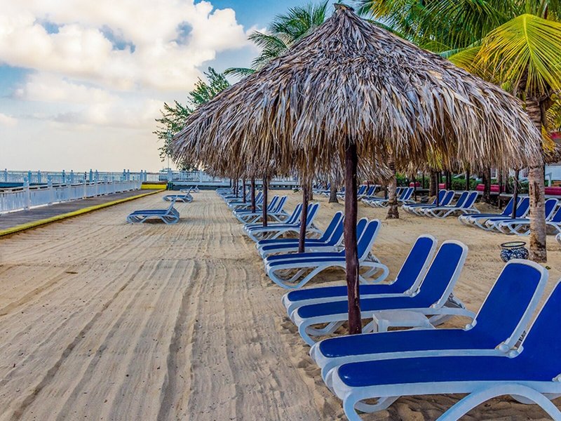 Grand Decameron Montego Beach, A Trademark All Inclusive 15