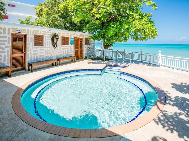 Grand Decameron Montego Beach, A Trademark All Inclusive 19