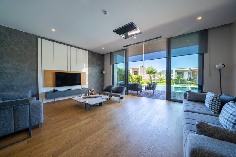 The Norm Collection Door'a 26