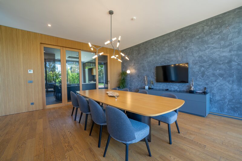 The Norm Collection Door'a 74