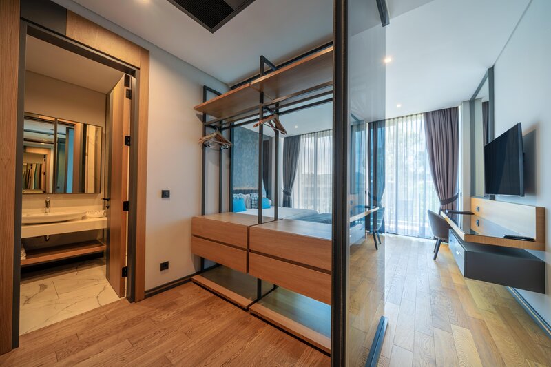 The Norm Collection Door'a 39