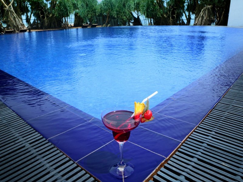 Rathna Beach Resort 9