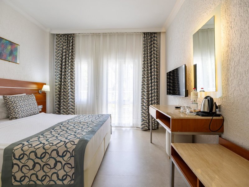 Petunya Beach Resort 32