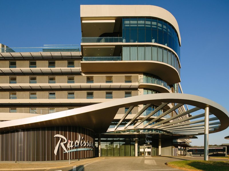 Radisson Hotel & Convention Centre Johannesburg, O.R. Tambo 2