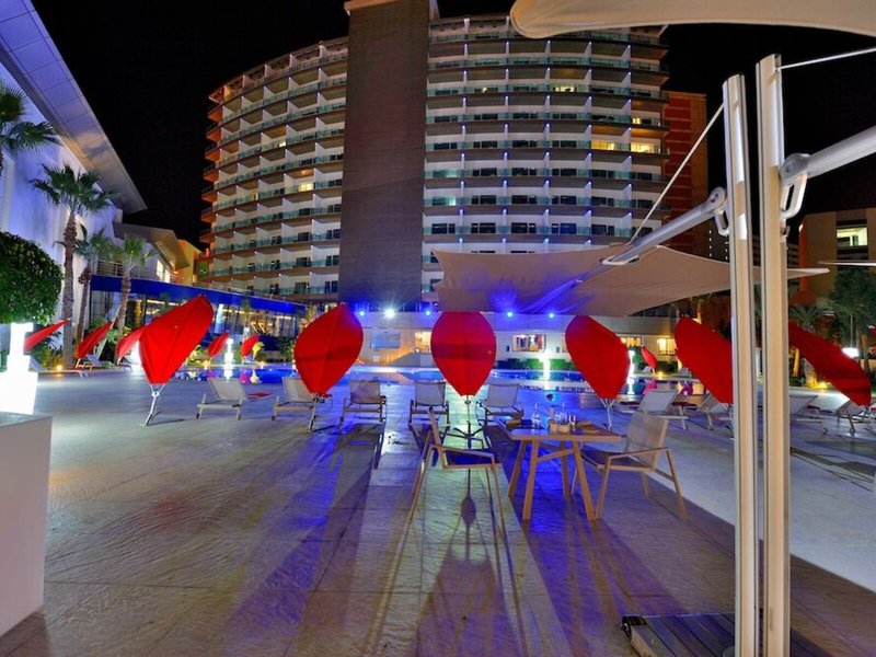 Royal Tulip City Center 3 - Exterior