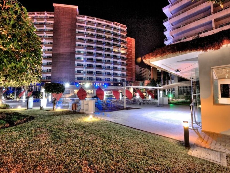 Royal Tulip City Center 4 - Exterior