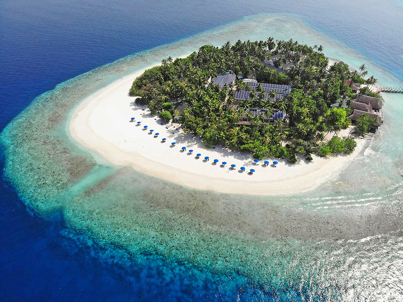 Malahini Kuda Bandos Resort 1